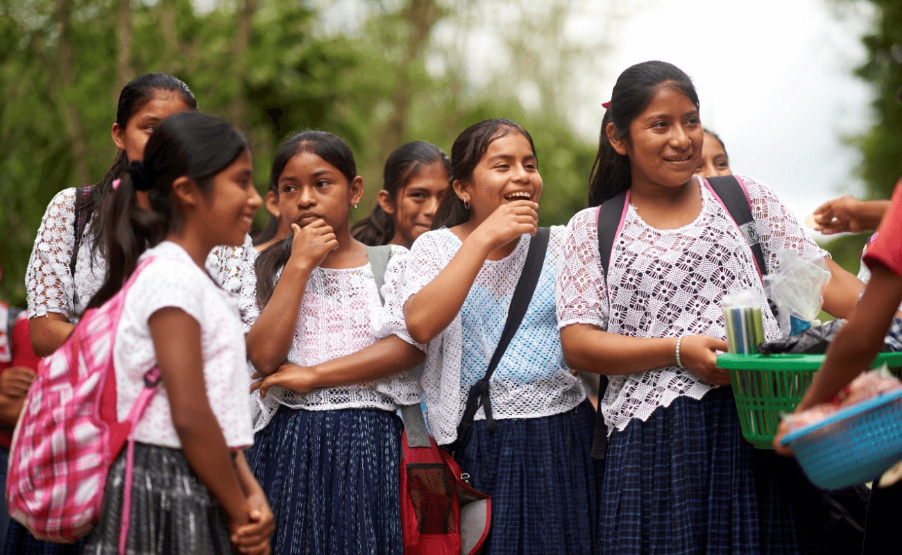 Guatemala abre 3,500 nuevas becas de inglés con enfoque en tecnología y turismo