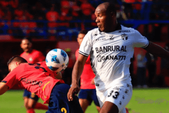 Un derbi de necesidades urgentes entre el liderato rojo y la crisis crema