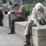 no es obligatorio estar trabajando