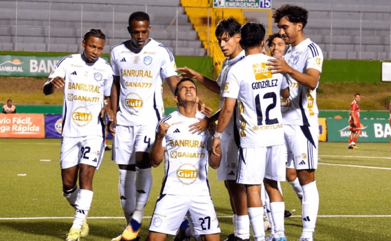 Comunicaciones vence a Malacateco en un cierre de infarto