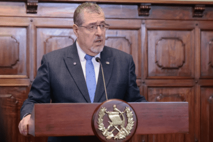 Pulso por la CC: Arévalo analiza 76 perfiles con tres nombres como favoritos